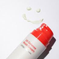 Uv Defense Moist Cream Spf50+ Pa++++ 50 g