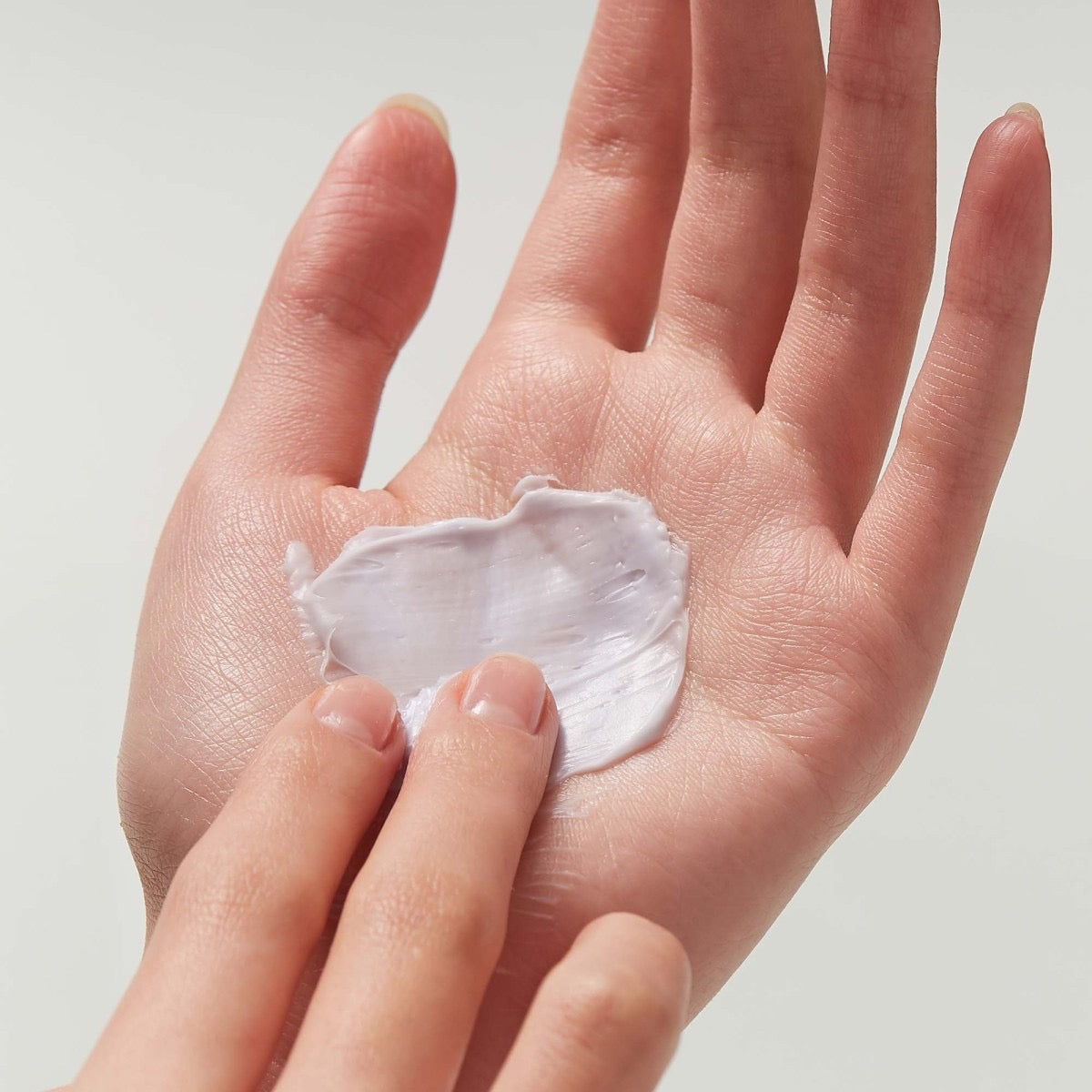 Artisan's Hyssop Blurring Cream